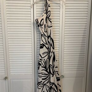 Chic One Shoulder Black and White Dress